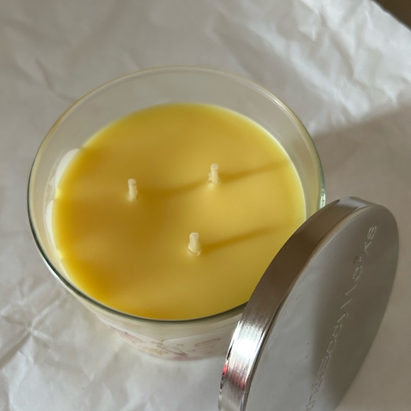 Bath and Body Works main street bakery - Picture 2 of 2